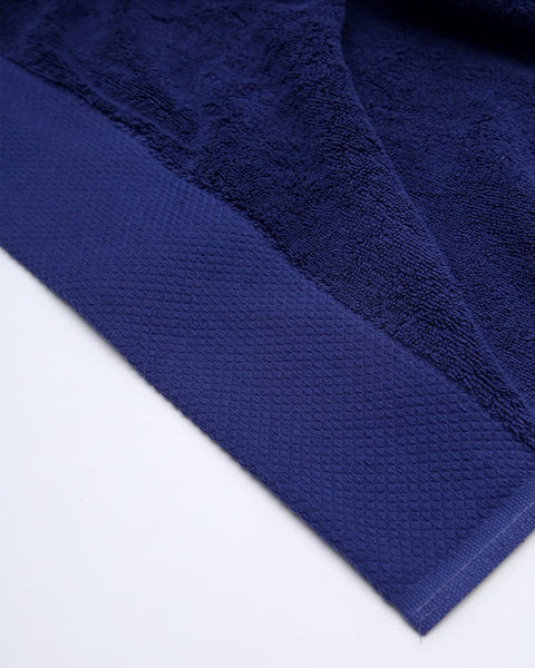 Cotton Towel with Wide 3D Piqué Border Capital 700gsm