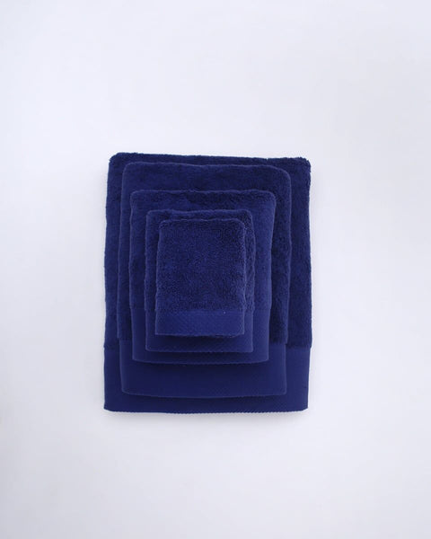 Cotton Towel with Wide 3D Piqué Border Capital 700gsm