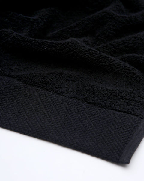 Cotton Towel with Wide 3D Piqué Border Capital 700gsm